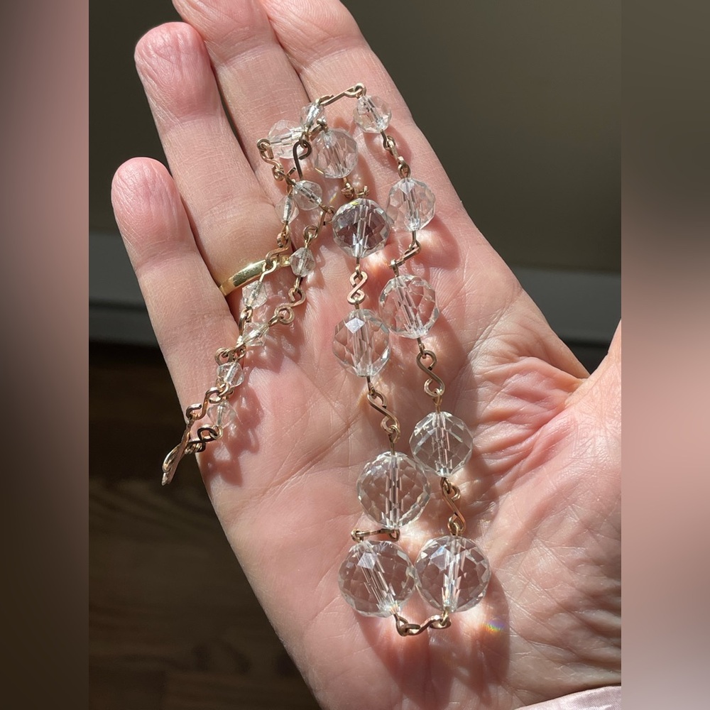 1930’s Elegant multi faceted graduated clear Crystal Beaded gold tone Necklace